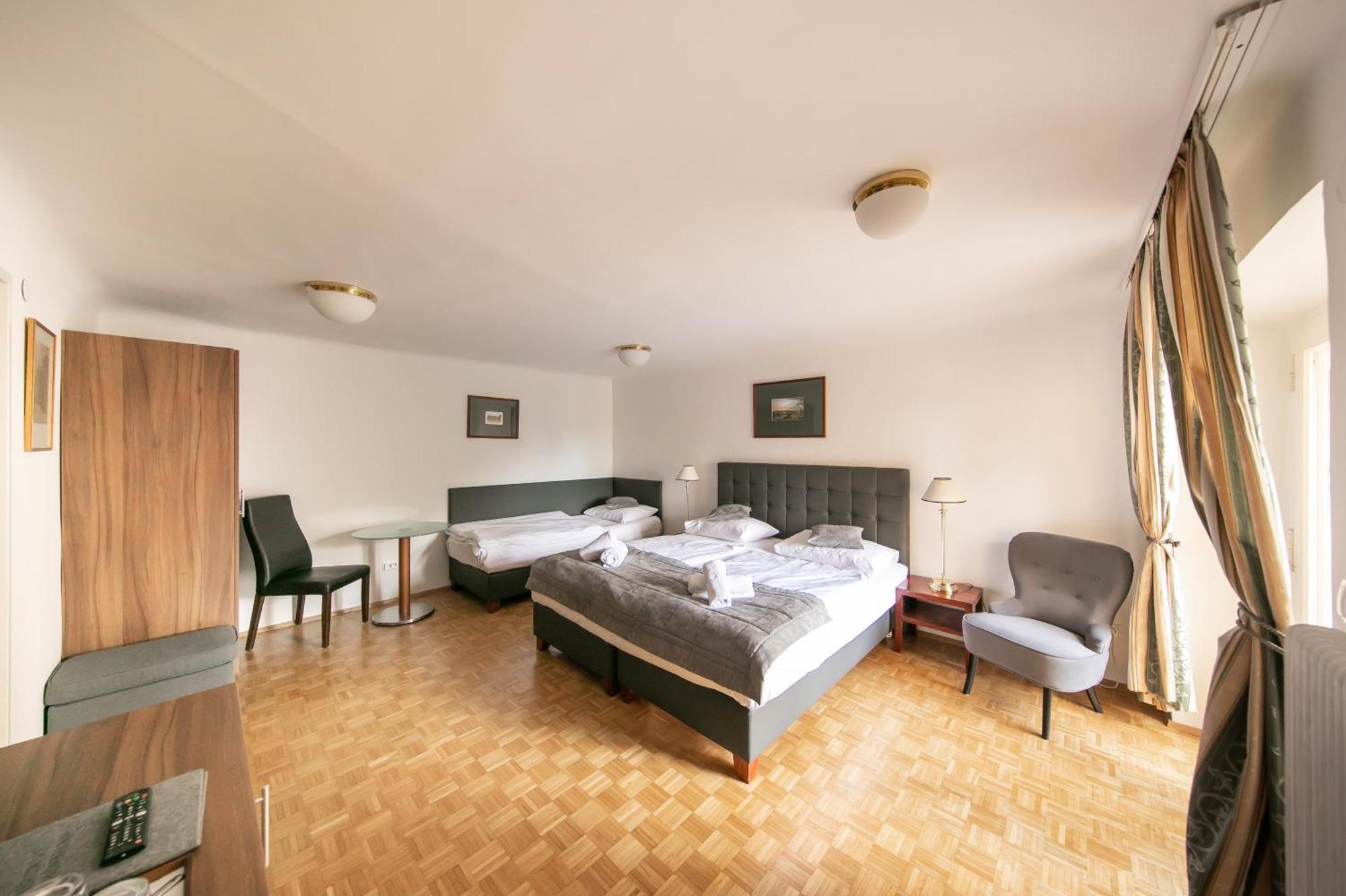 Hotel Bergwirt Schoenbrunn 비엔나 외부 사진