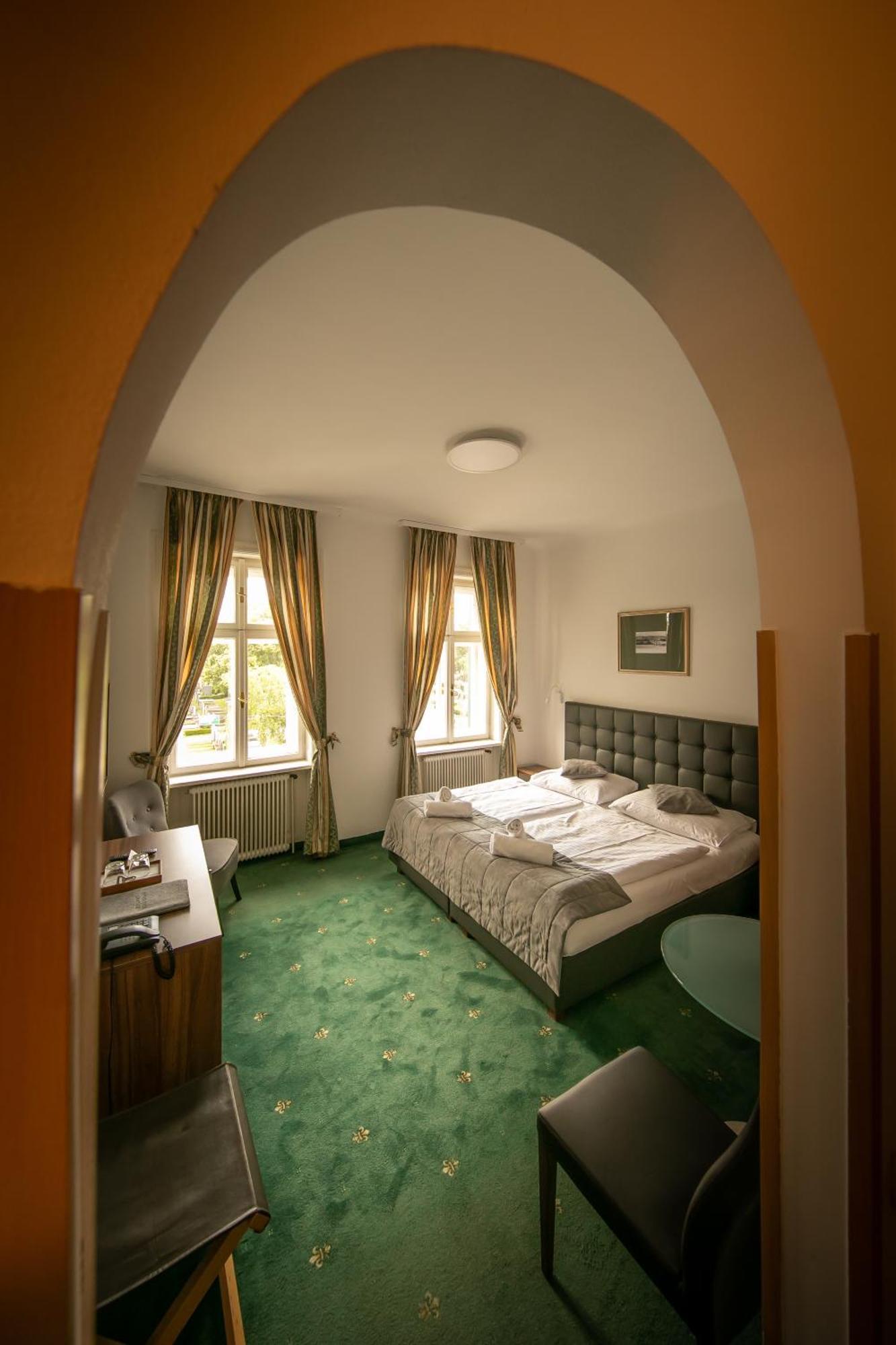 Hotel Bergwirt Schoenbrunn 비엔나 외부 사진