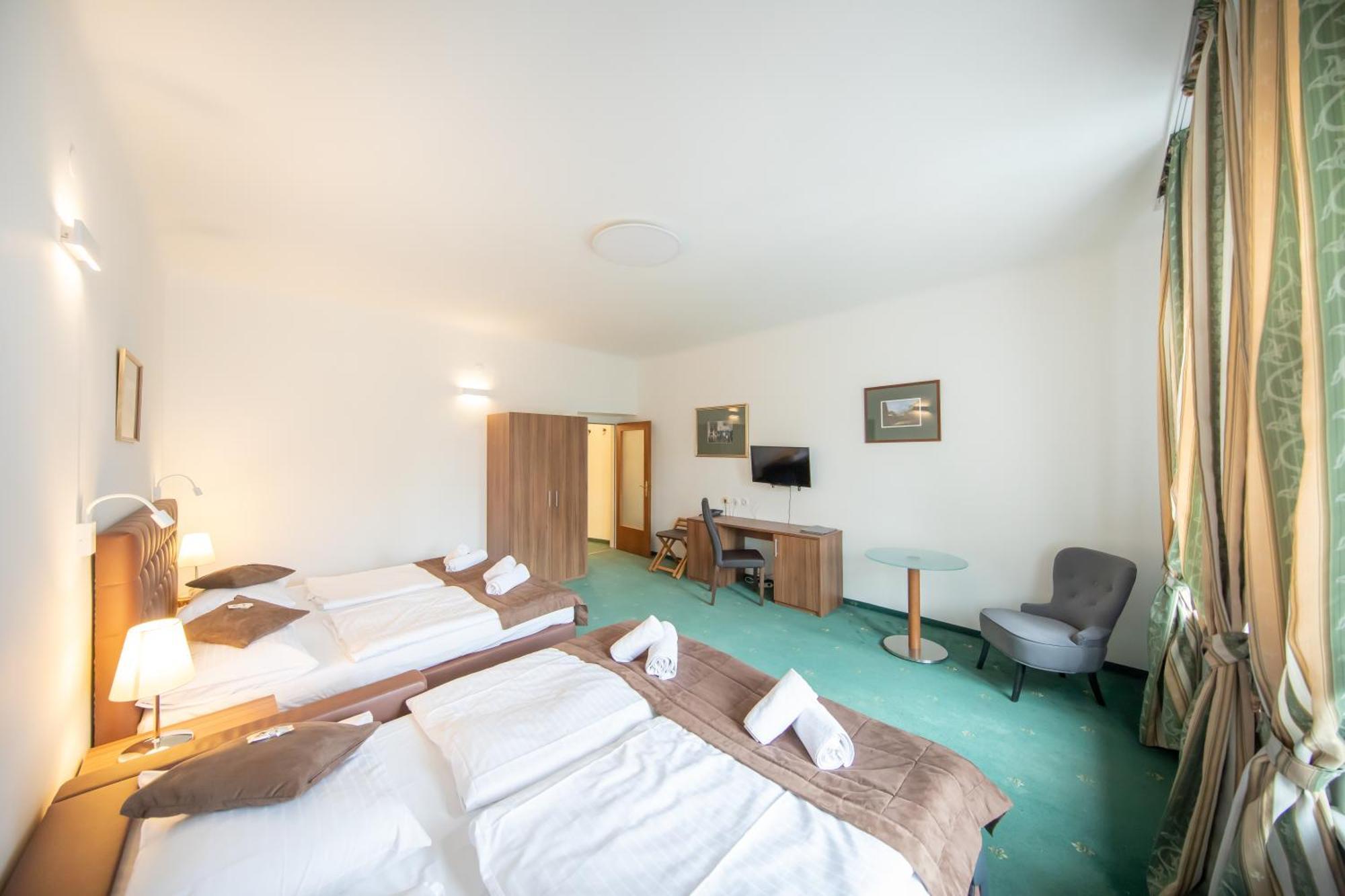 Hotel Bergwirt Schoenbrunn 비엔나 외부 사진